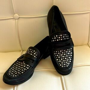 Pour La Victoire All Leather Studded Loafers.Very lightly used.Exc. quality!